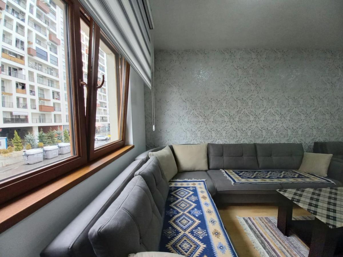 Two Rooms And Kitchen, Bathroom With Balcony Apartment Skopje Bagian luar foto